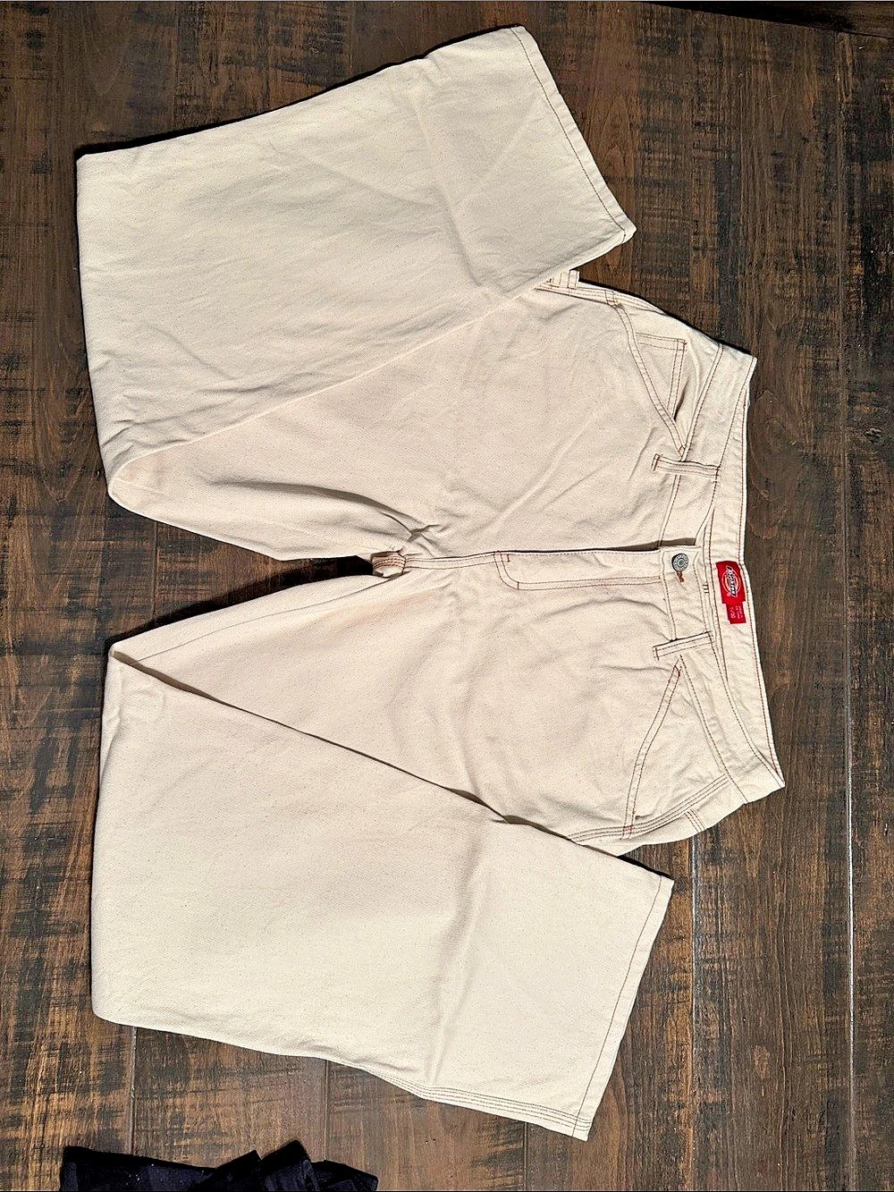 Dickies Cargo painters pants in Cream Waist 30 juniors size 11